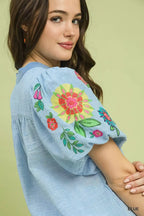 Umgee Embroidered Puff Sleeve Top