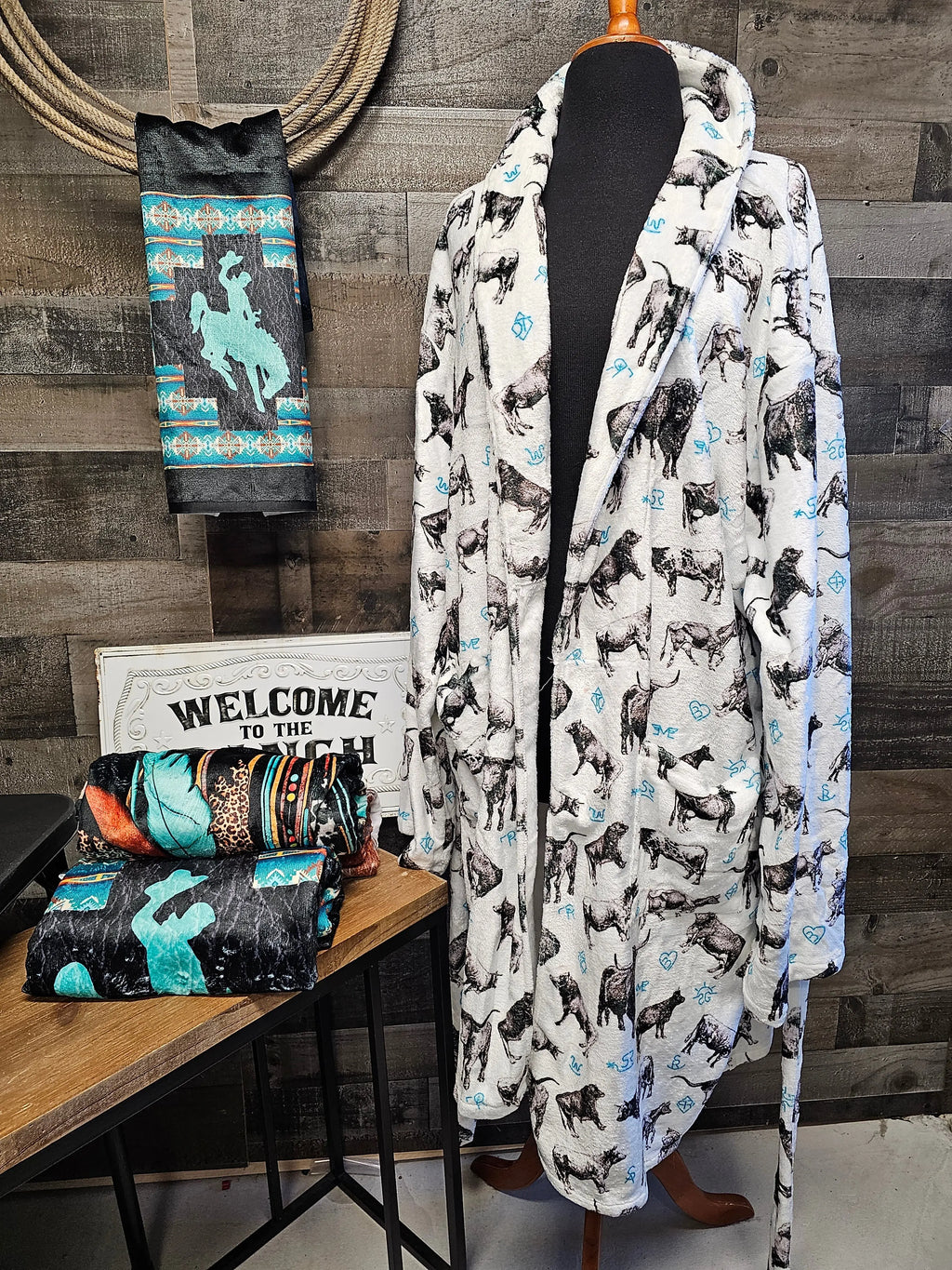 Cattle and Brands Women's Western Bath Robe Baha Ranch Western Wear