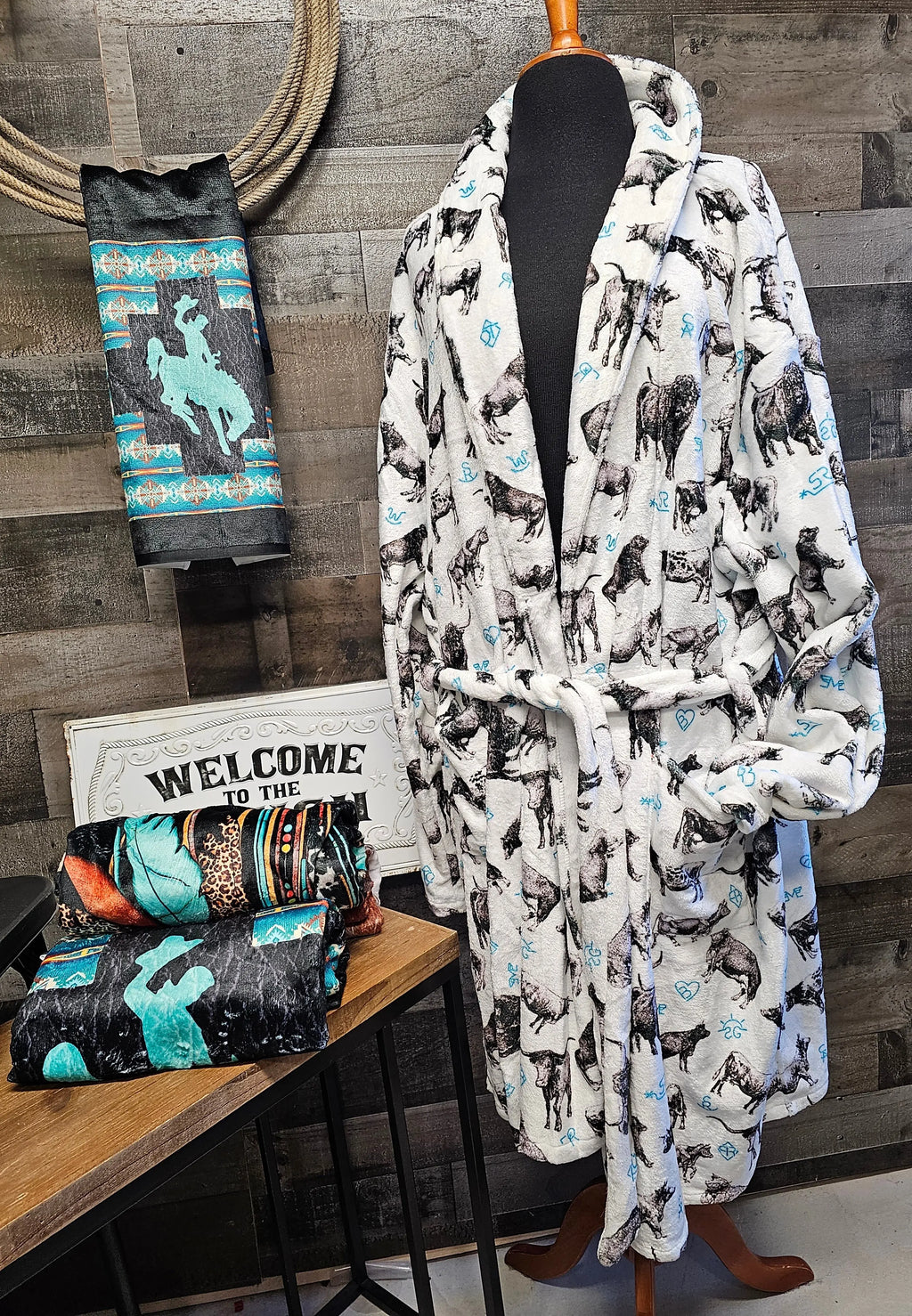 Cattle and Brands Women's Western Bath Robe Baha Ranch Western Wear