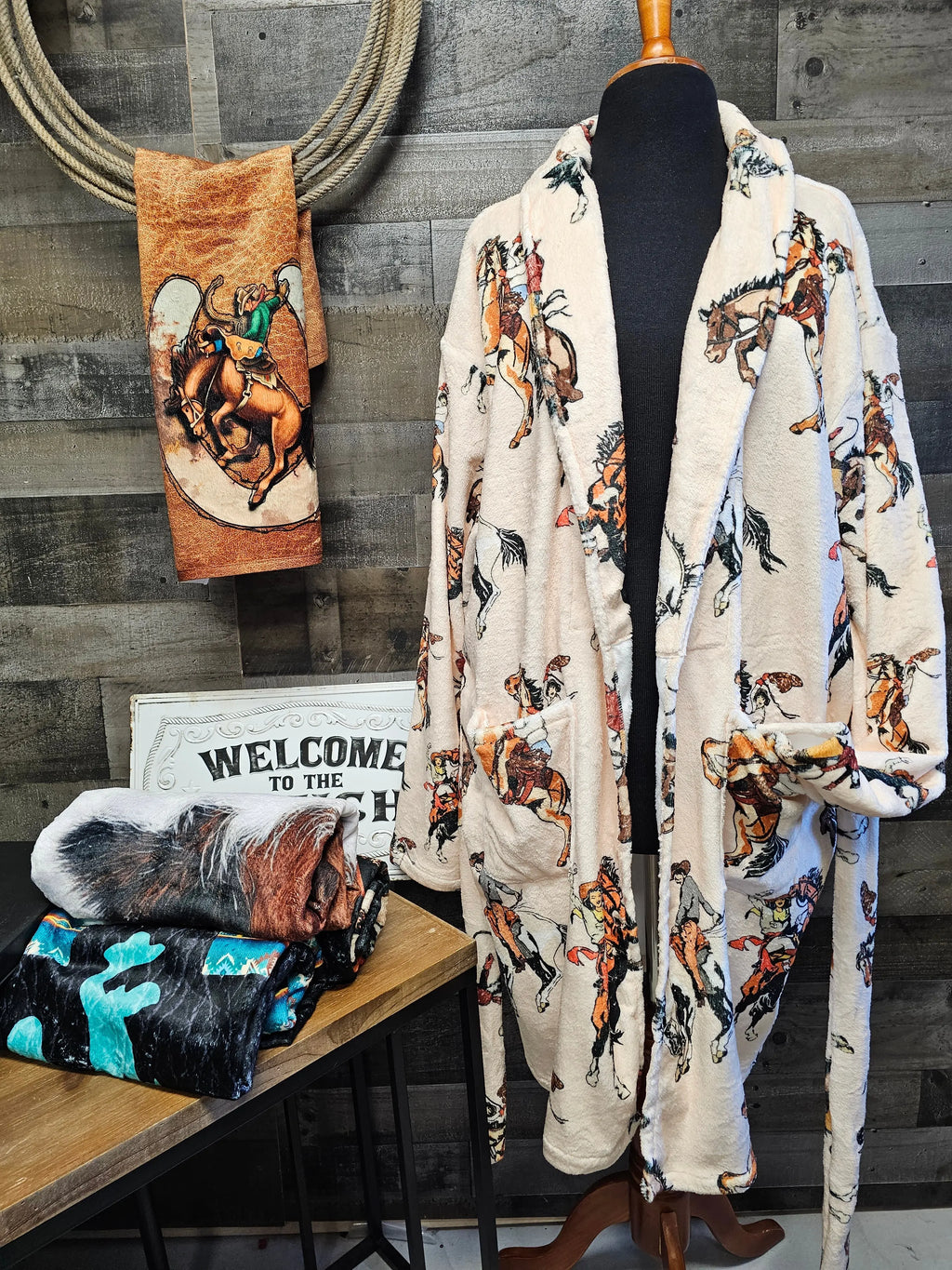Vintage Cowgirl Women's Bath Robe Baha Ranch Western Wear
