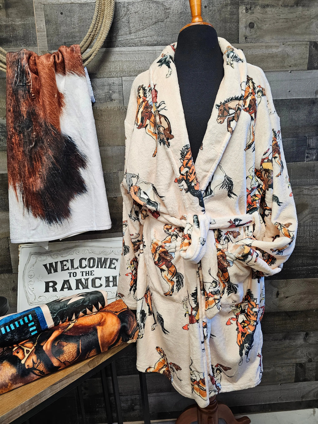 Vintage Cowgirl Women's Bath Robe Baha Ranch Western Wear