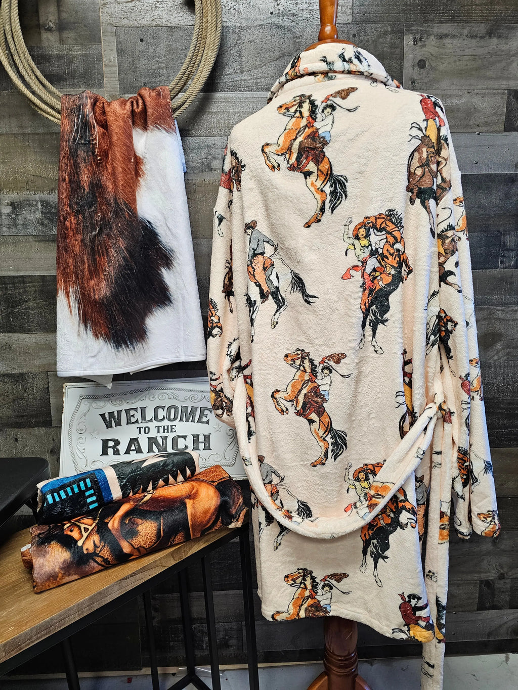 Vintage Cowgirl Women's Bath Robe Baha Ranch Western Wear