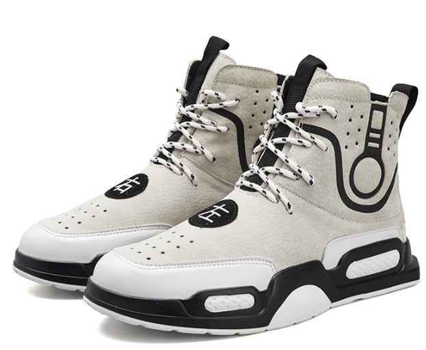 Sports shoes