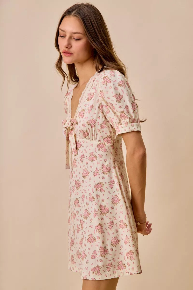 SO ME Floral Lace Trimed  Short Sleeves Mini Dress