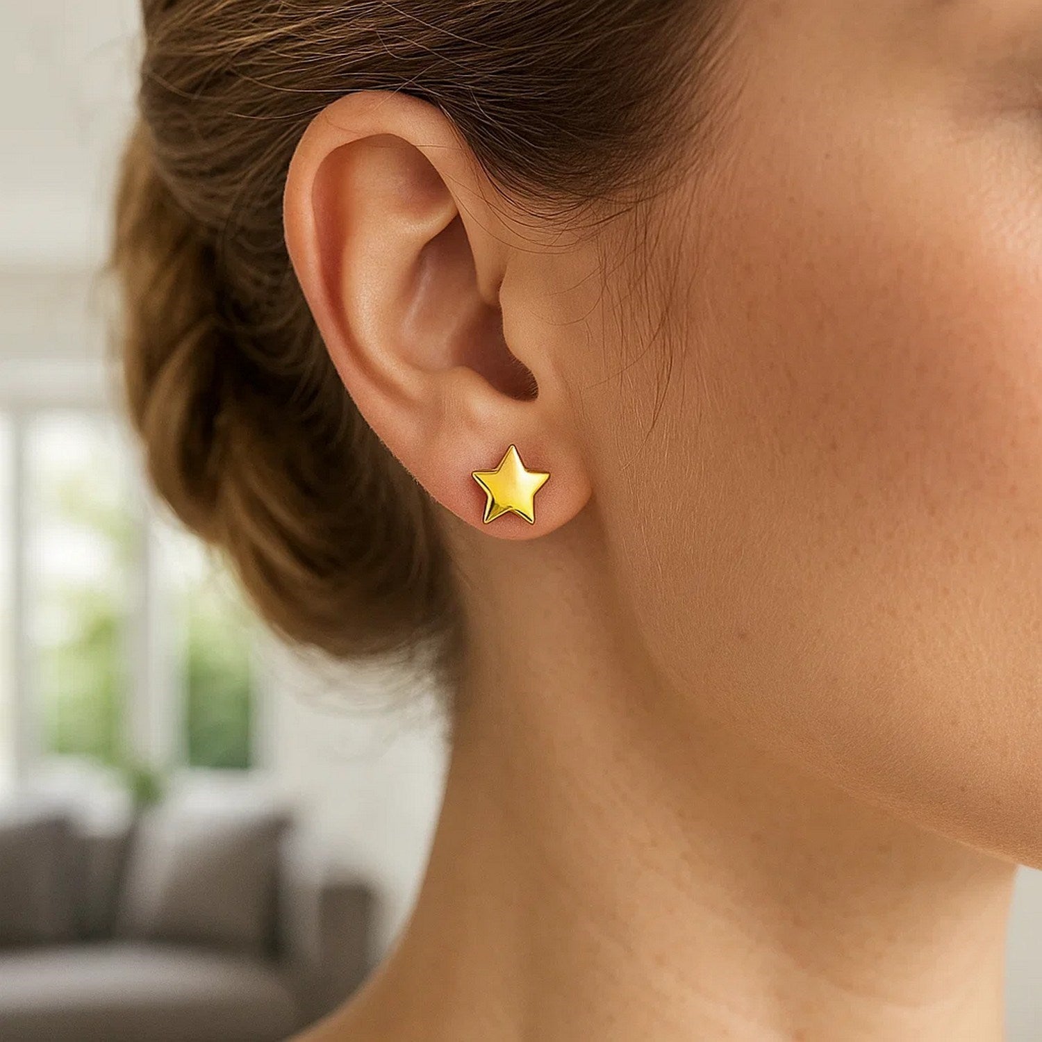 14k Yellow Gold Post Earrings with Stars(6.5mm)