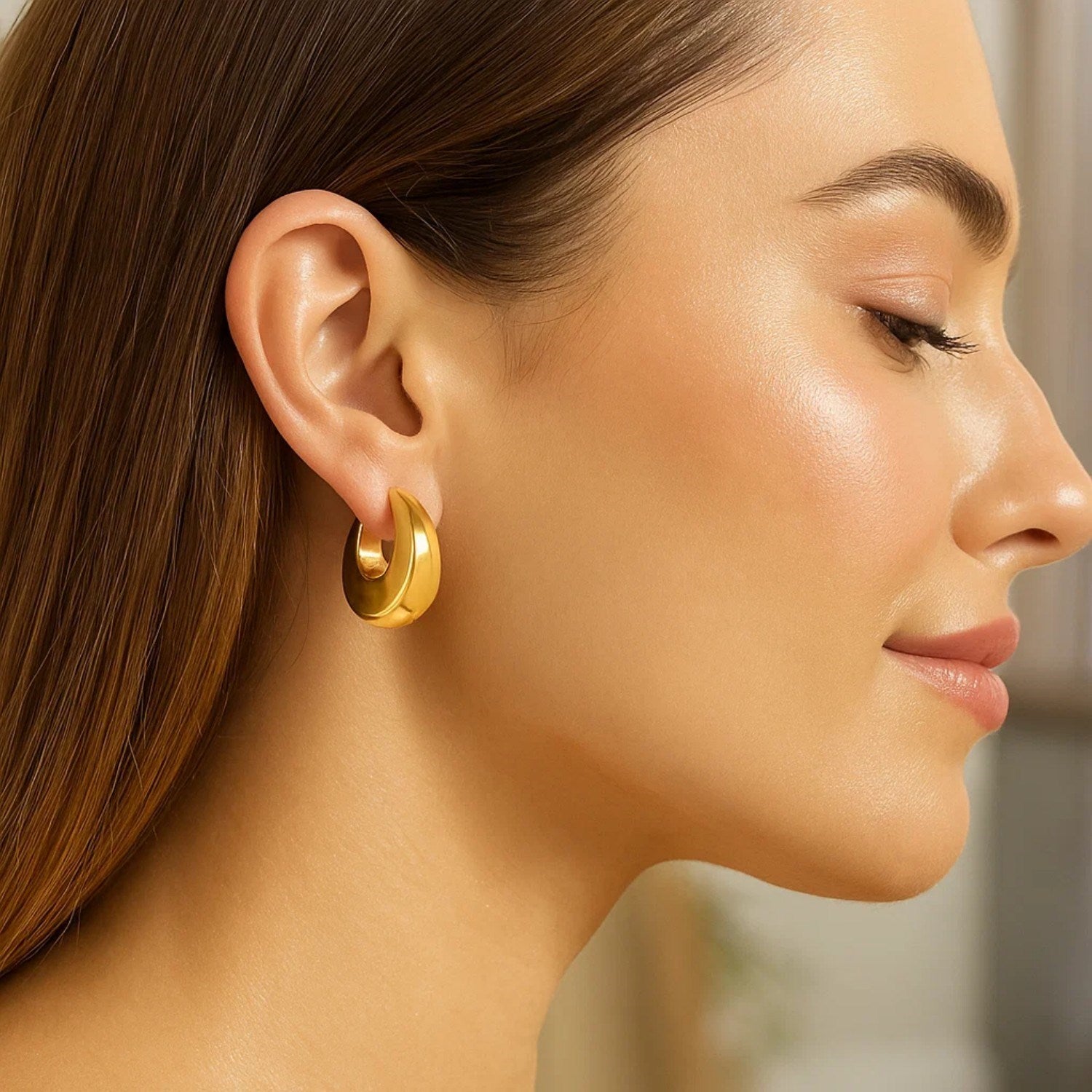 14k Yellow Gold Large Tapered Hoop Earrings(20x20mm)
