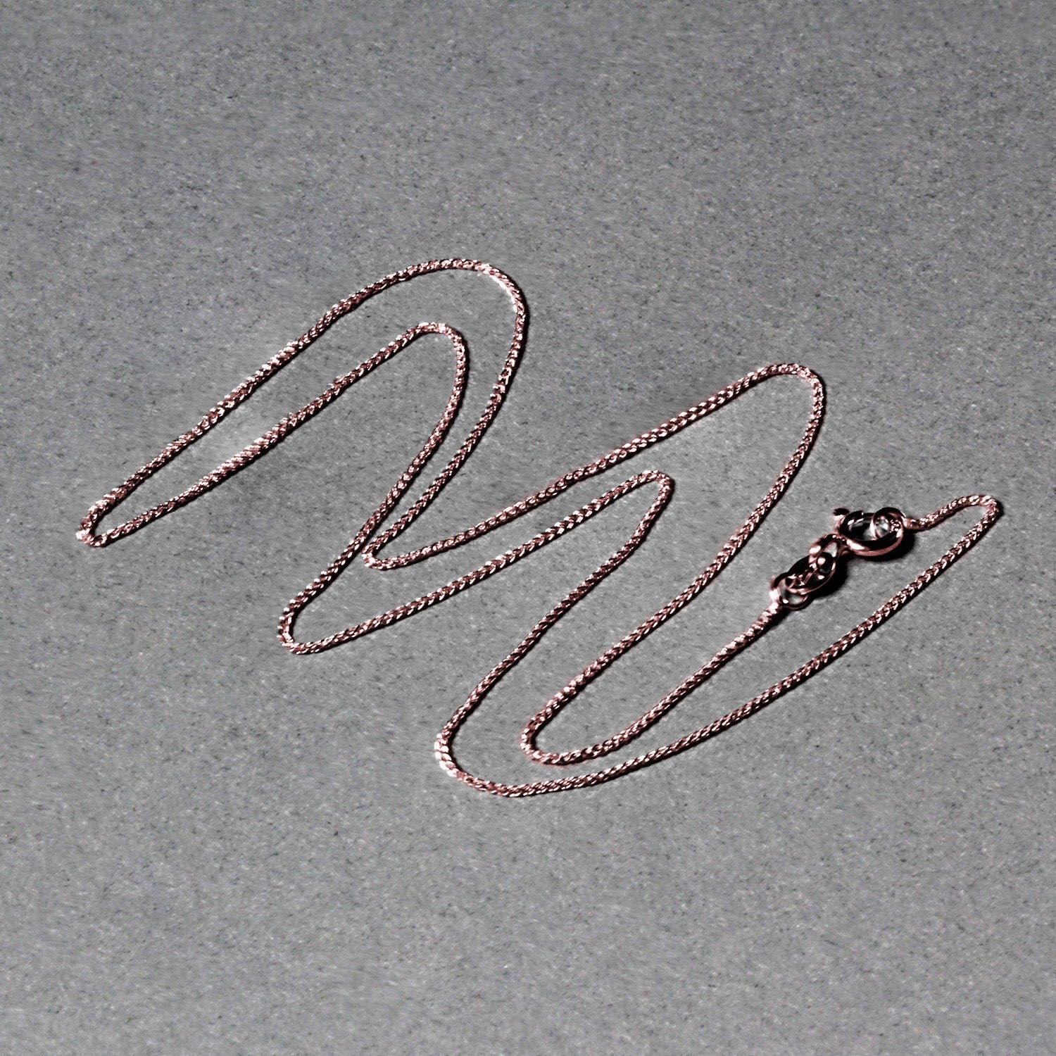 14k Rose Gold Diamond Cut Round Wheat Chain (0.70 mm)