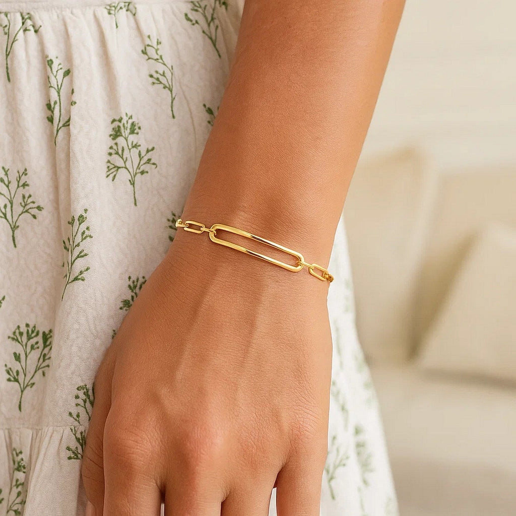 14k Yellow Gold High Polish Open Curved Paperclip Bracelet (3.30 mm)