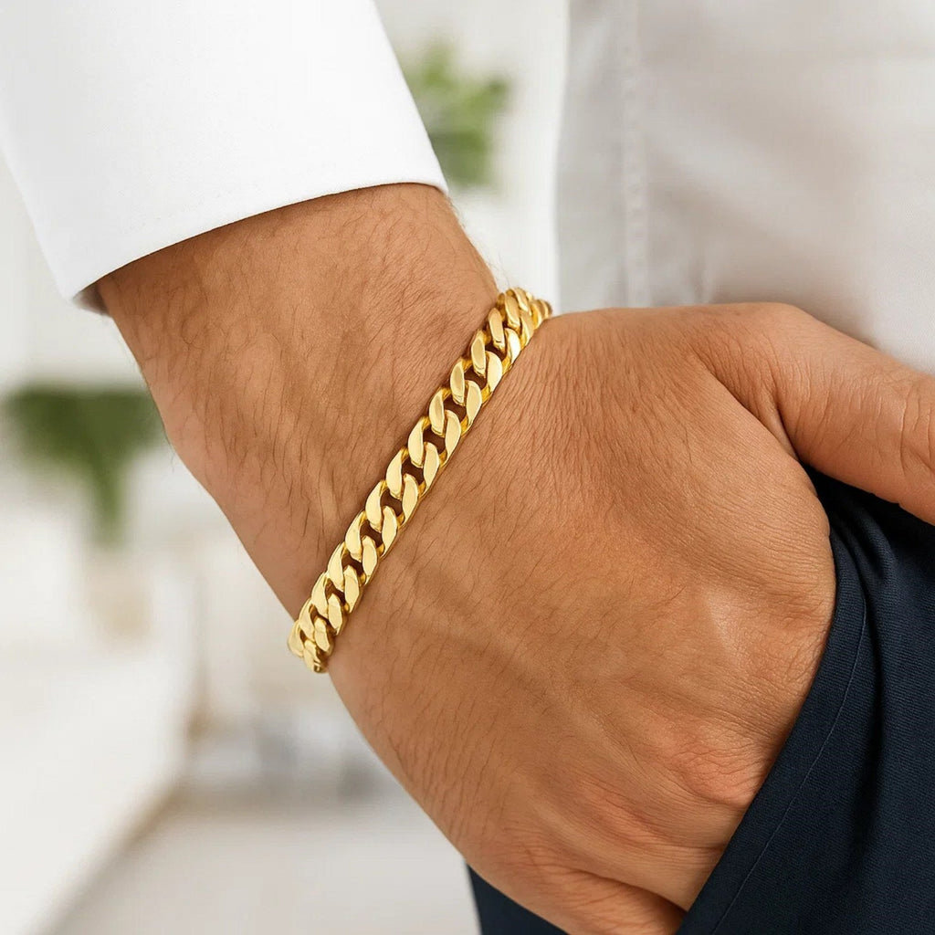 14k Yellow Gold High Polish Modern Lite Edge Bracelet (8.00 mm)