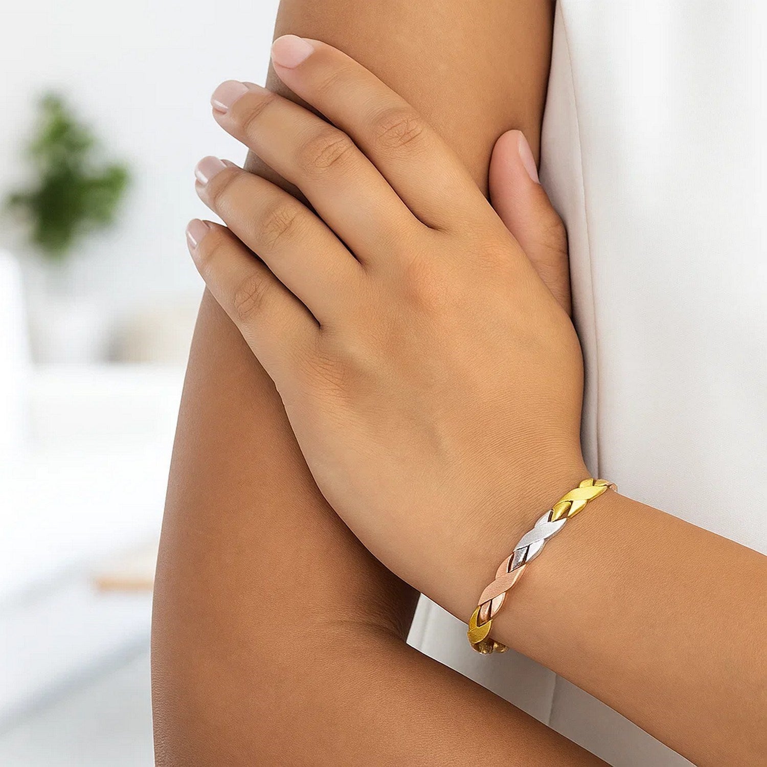 14k Tri-Color Gold Shiny and Textured X Link Bracelet (6.35 mm)