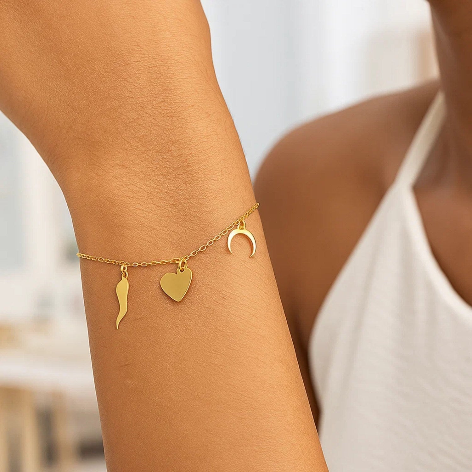 14k Yellow Gold 7 inch Bracelet with Polished Charms