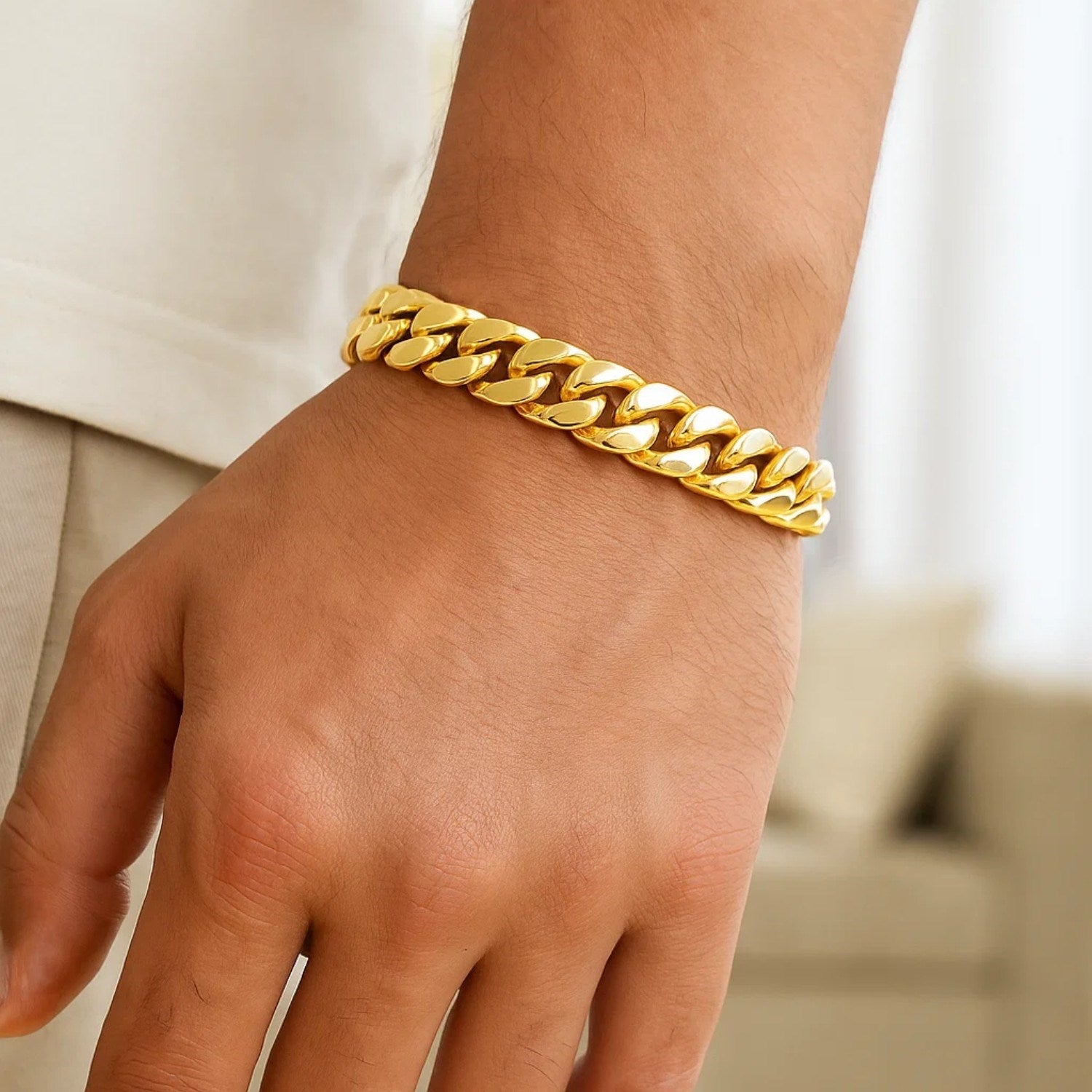 14k Yellow Gold Classic Miami Cuban Solid Bracelet (8.20 mm)