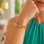Textured Oval Link Bracelet in 14k Yellow Gold  (8.70 mm)