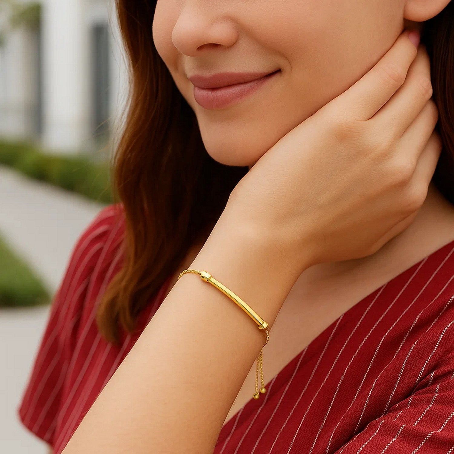 14k Yellow Gold Smooth Curved Bar and Lariat Style Bracelet (1.00 mm)