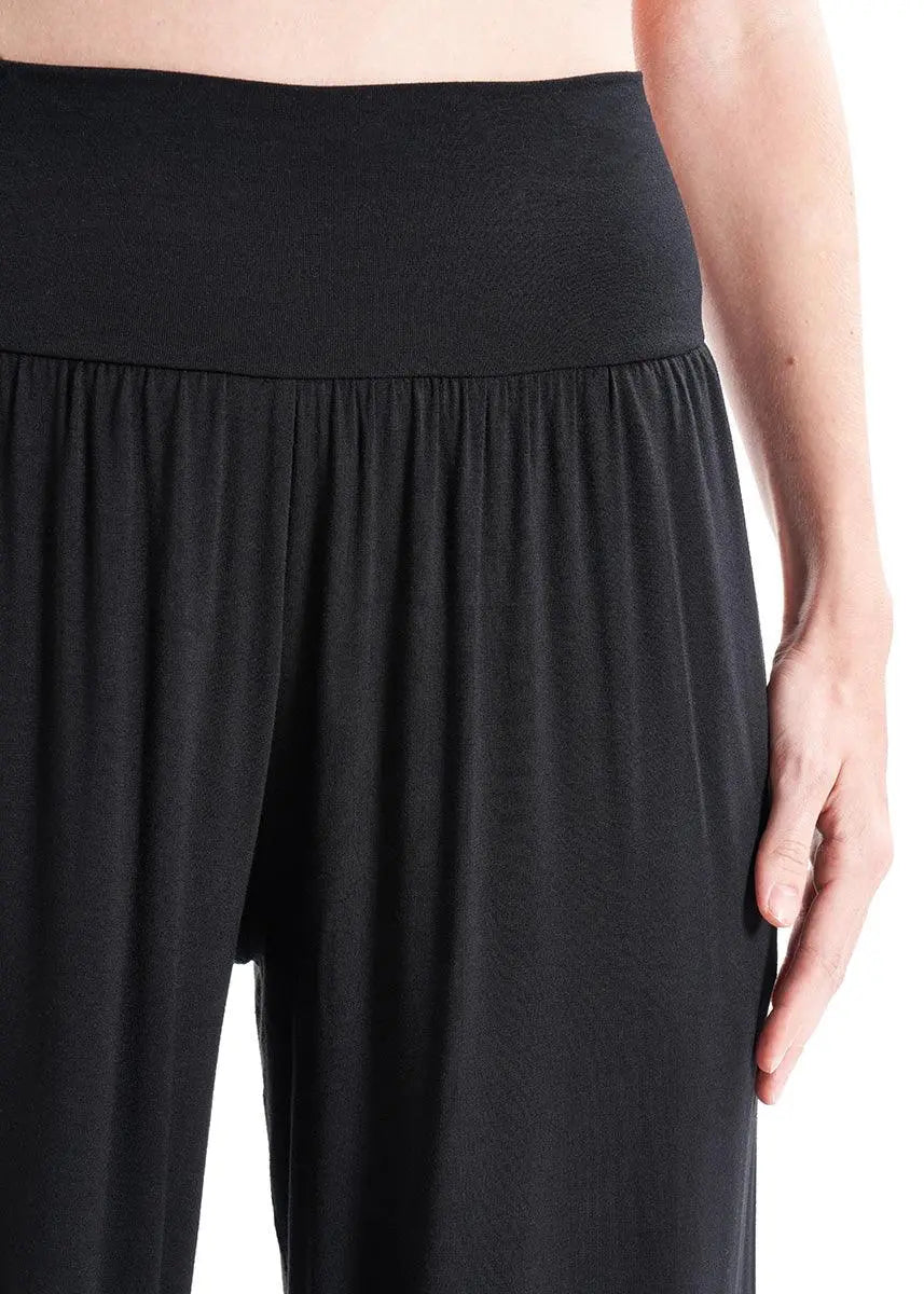 Black Knit 2-Piece Set With An Asymmetrical One-Sleeve Blouse And Palazzo Pants ETNA