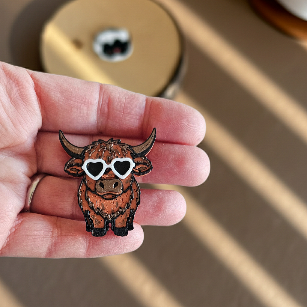 3d  Cool Highland Brown Cow Hat Pin Made in America