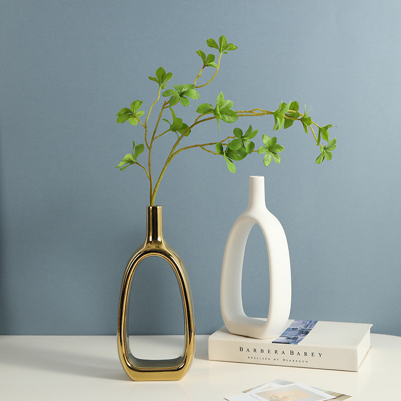 Nordic Style Heart Hollow Out Electroplated Ceramic Vase Decoration