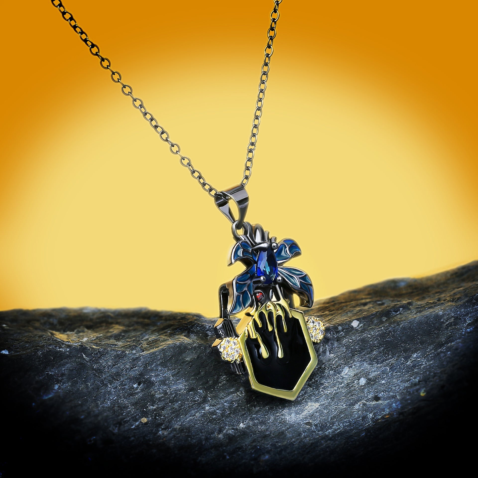 Personalized Retro Short Black And Gold Two-tone Necklace
